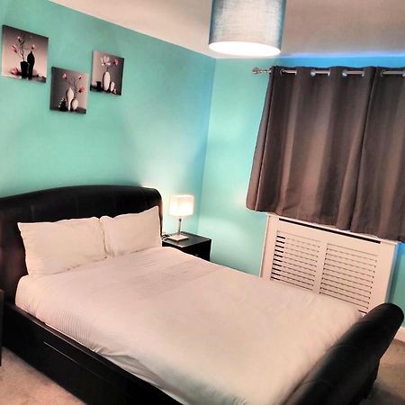 Lovely 2- Bedroom Apartment In Belfast Kültér fotó
