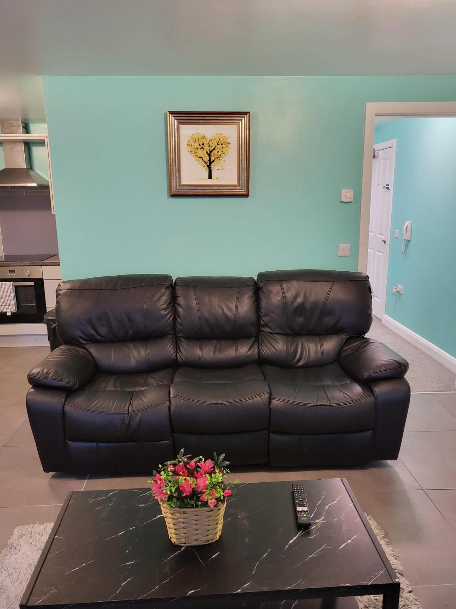 Lovely 2- Bedroom Apartment In Belfast Kültér fotó