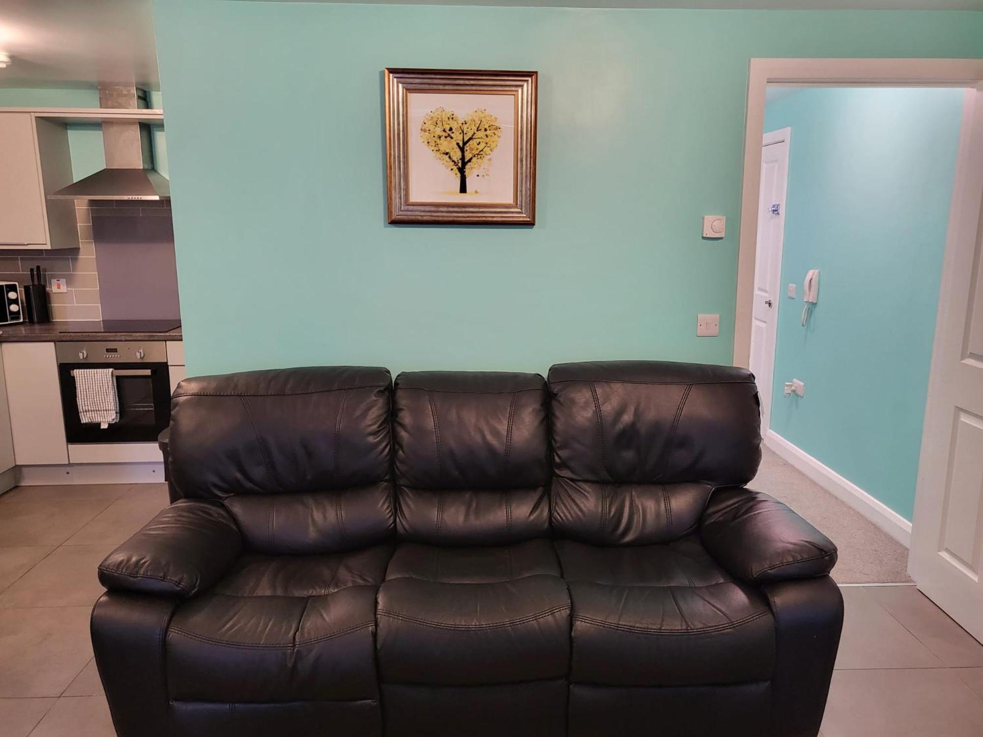 Lovely 2- Bedroom Apartment In Belfast Kültér fotó