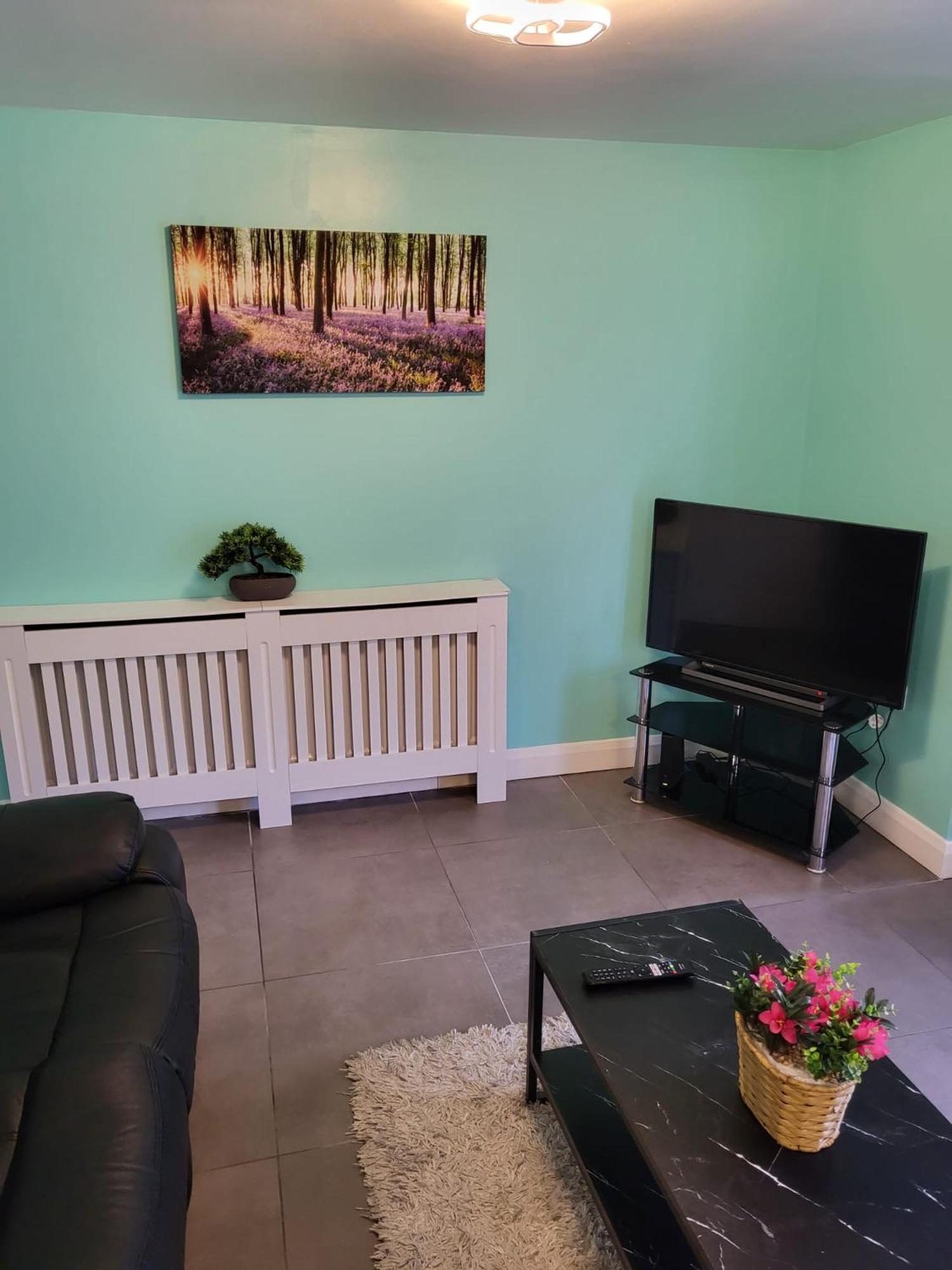 Lovely 2- Bedroom Apartment In Belfast Kültér fotó